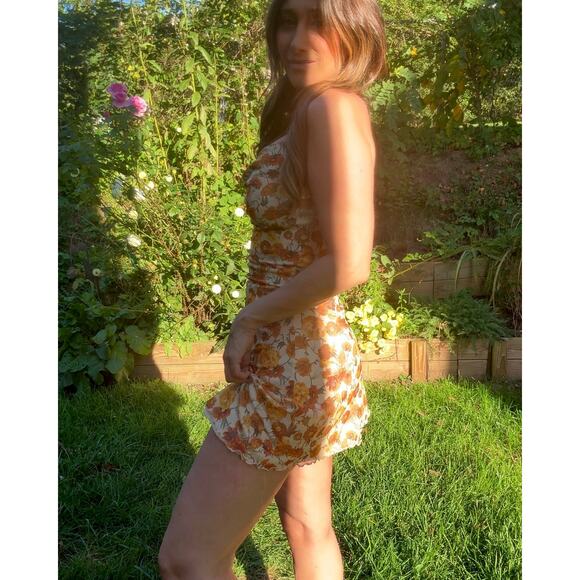 Peach Floral Ruched Retro 70s color way Mini Dress — 90s Cut, XS - Picture 6 of 8